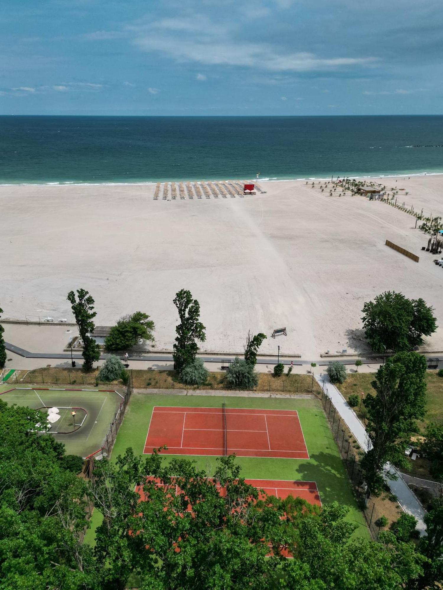 Complex Mediteranean Mamaia Dış mekan fotoğraf